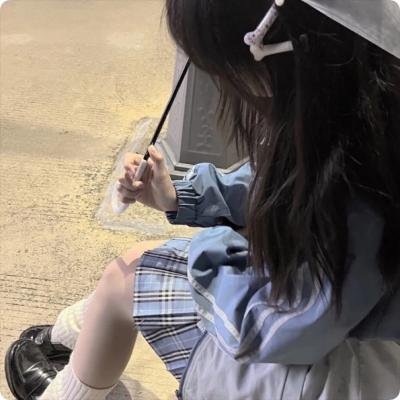 乘着马车高歌